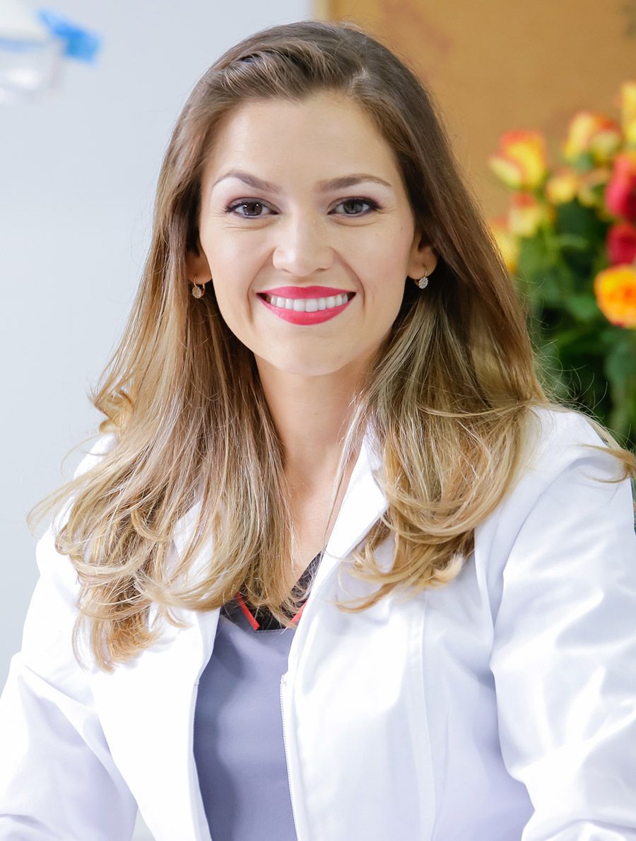 Dra. Laura Valverde